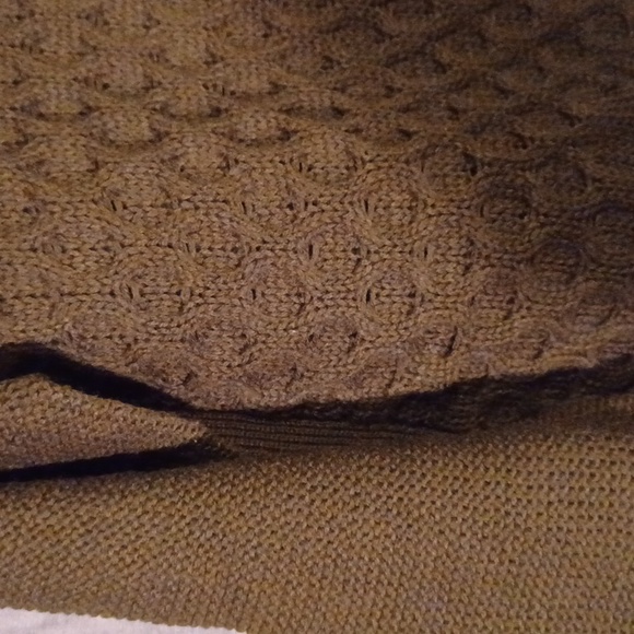 Women's M Sweater - Picture 3 of 5